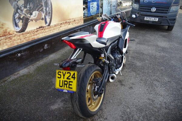 Yamaha R7 Anniversary Ex-Demo *Low miles* - Image 3